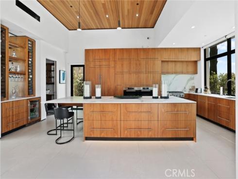 6691 Country Circle, Huntington Beach, CA