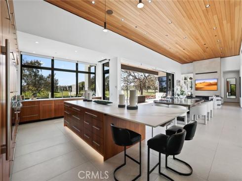 6691 Country Circle, Huntington Beach, CA