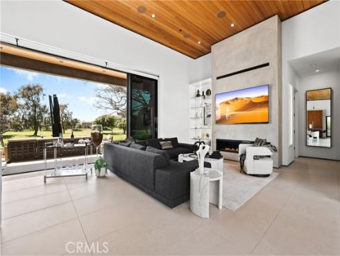 6691 Country Circle, Huntington Beach, CA