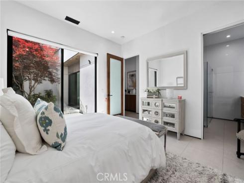 6691 Country Circle, Huntington Beach, CA