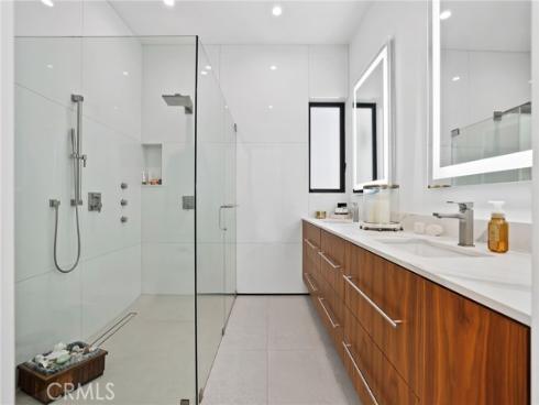 6691 Country Circle, Huntington Beach, CA