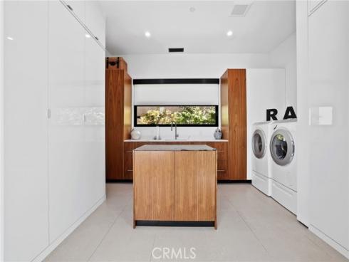 6691 Country Circle, Huntington Beach, CA