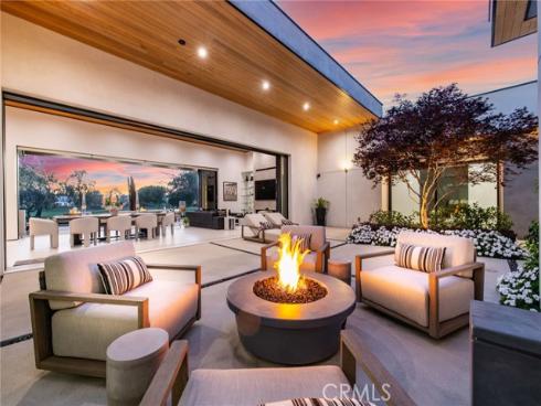 6691 Country Circle, Huntington Beach, CA