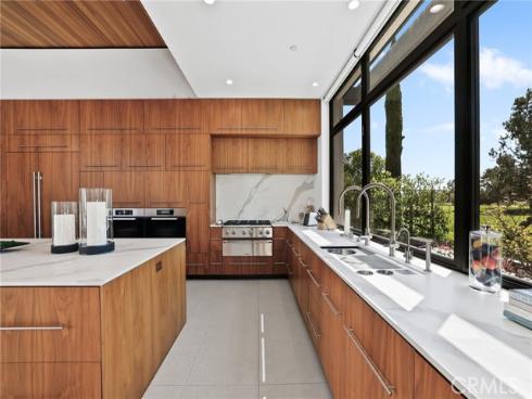 6691 Country Circle, Huntington Beach, CA