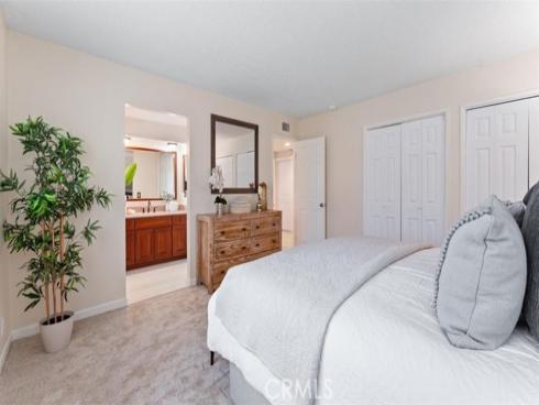 16001 Ballantine Lane, Huntington Beach, CA