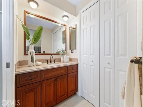 16001 Ballantine Lane, Huntington Beach, CA