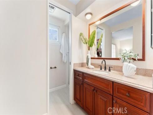 16001 Ballantine Lane, Huntington Beach, CA