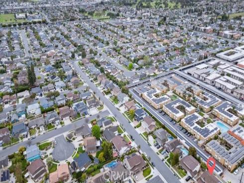 16001 Ballantine Lane, Huntington Beach, CA