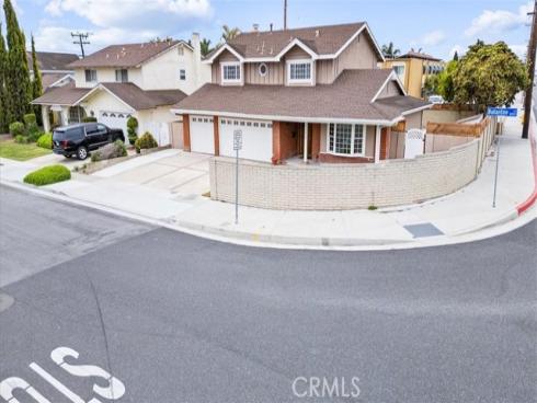 16001 Ballantine Lane, Huntington Beach, CA
