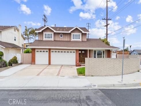 16001 Ballantine Lane, Huntington Beach, CA