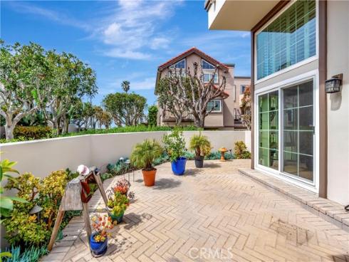19261 Meadowood Circle, Huntington Beach, CA