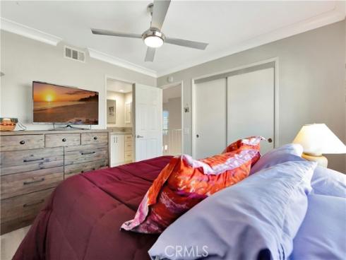 19261 Meadowood Circle, Huntington Beach, CA