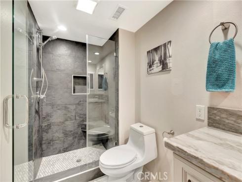 19261 Meadowood Circle, Huntington Beach, CA