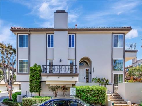 19261 Meadowood Circle, Huntington Beach, CA