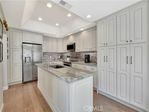 19261 Meadowood Circle, Huntington Beach, CA