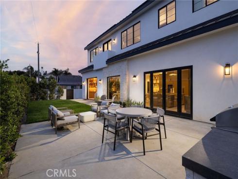 9121 Christine Drive, Huntington Beach, CA