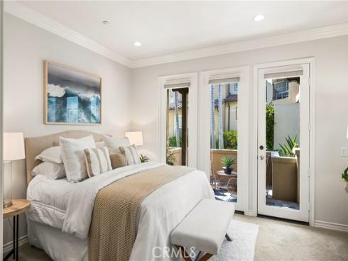 21359 Estepa Circle , Huntington Beach, CA