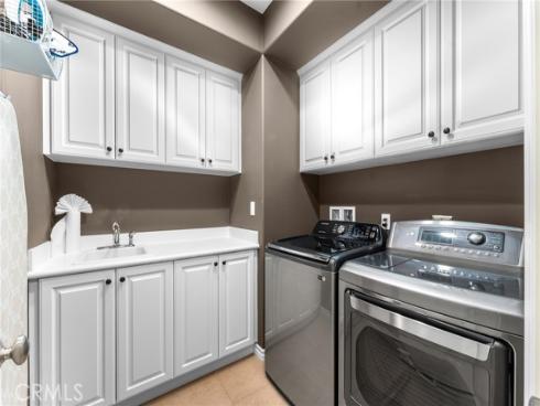 8284 Kendall Drive, Huntington Beach, CA