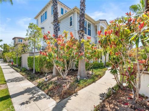 8284 Kendall Drive, Huntington Beach, CA
