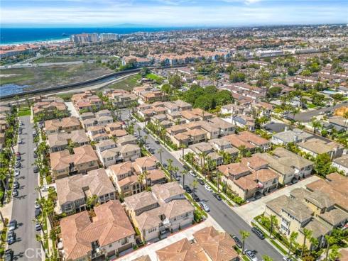 8284 Kendall Drive, Huntington Beach, CA