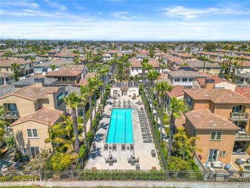 8284  Kendall   Drive, Huntington Beach, CA