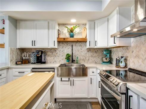 19481 Sandcastle Lane, Huntington Beach, CA