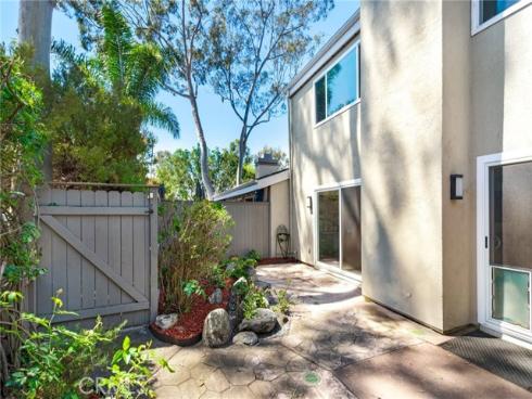 19852 Maritime Lane, Huntington Beach, CA