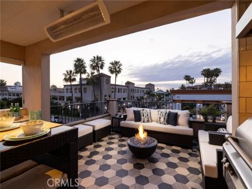 302 3rd Street, Huntington Beach, CA