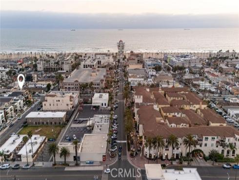 302 3rd Street, Huntington Beach, CA