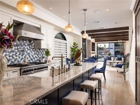 302 3rd Street, Huntington Beach, CA