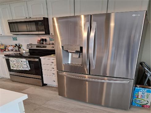 711 Pacific Coast 418 Highway, Huntington Beach, CA