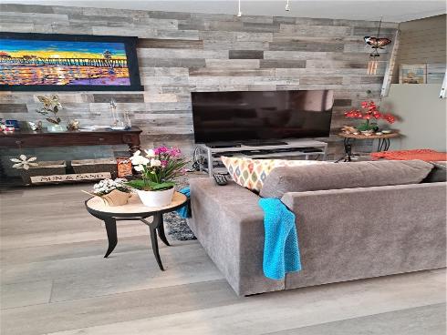 711 Pacific Coast 418 Highway, Huntington Beach, CA