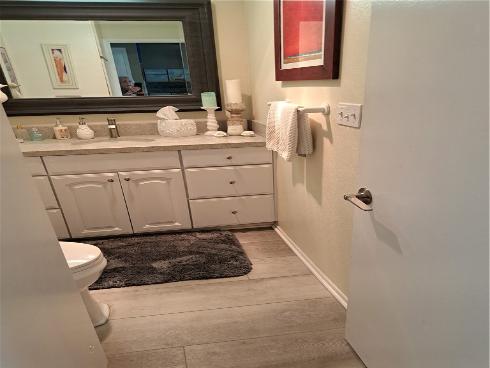 711 Pacific Coast 418 Highway, Huntington Beach, CA