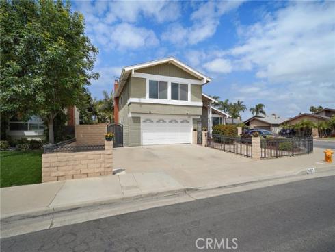 20291 Carlsbad Lane, Huntington Beach, CA