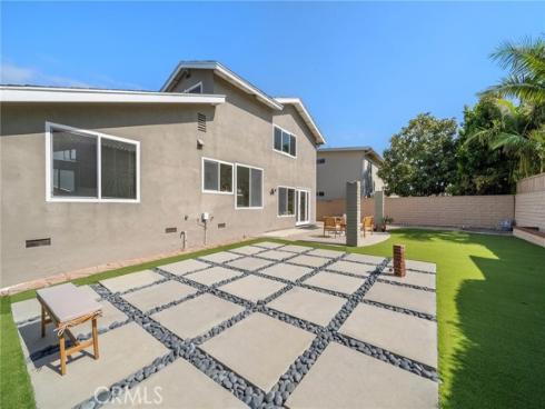 20291 Carlsbad Lane, Huntington Beach, CA