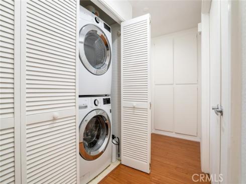 4752 Tiara 103 Drive, Huntington Beach, CA