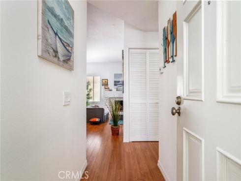 4752 Tiara 103 Drive, Huntington Beach, CA