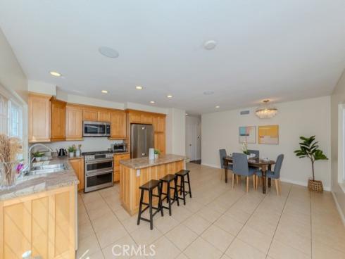 8592 Larkport Drive, Huntington Beach, CA
