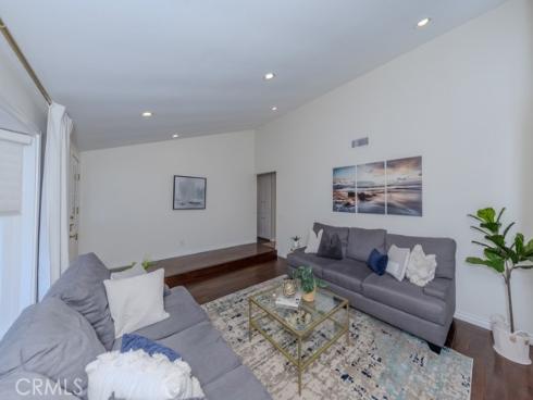 8592 Larkport Drive, Huntington Beach, CA