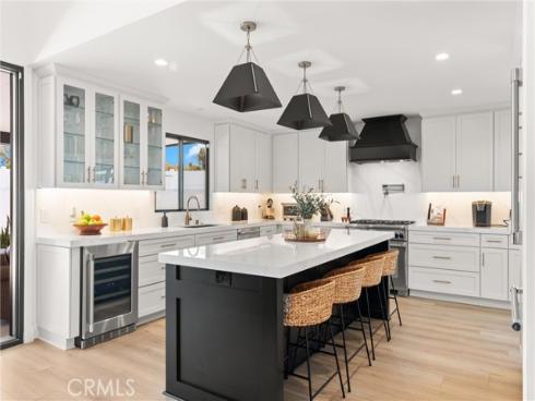 19582 Summer Breeze Lane, Huntington Beach, CA