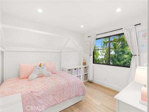 19582 Summer Breeze Lane, Huntington Beach, CA