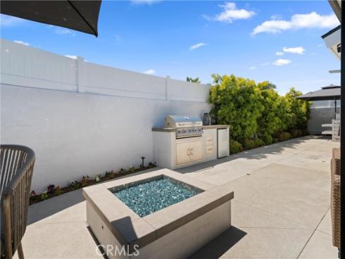 19582 Summer Breeze Lane, Huntington Beach, CA