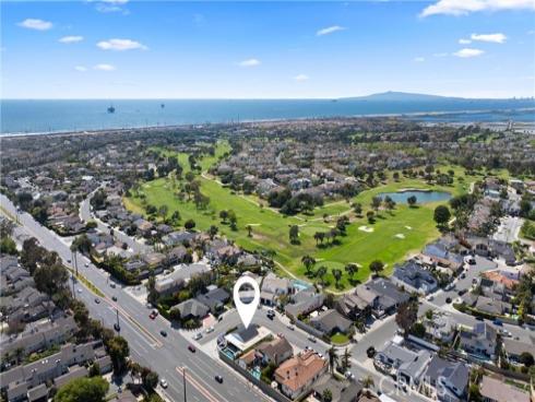 19582  Summer Breeze   Lane, Huntington Beach, CA