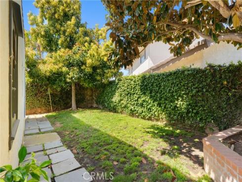 22122 Cape May Lane, Huntington Beach, CA