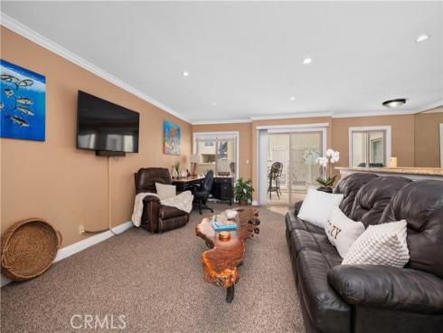 711 Pacific Coast 325 , Huntington Beach, CA