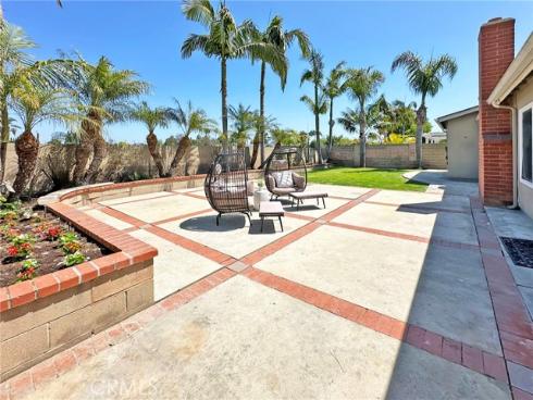 6671 Marilyn Drive, Huntington Beach, CA
