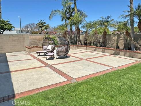 6671 Marilyn Drive, Huntington Beach, CA