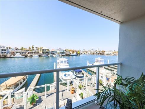 3965 Aladdin Drive, Huntington Beach, CA