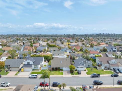 20902 Balgair Circle, Huntington Beach, CA