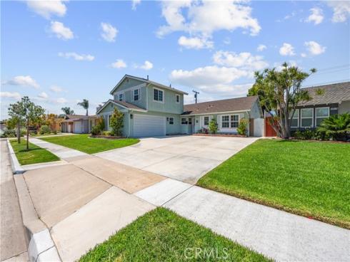 15291 Newcastle Lane, Huntington Beach, CA